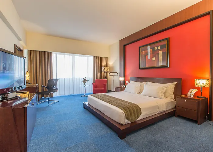 Merlynn Park Hotel