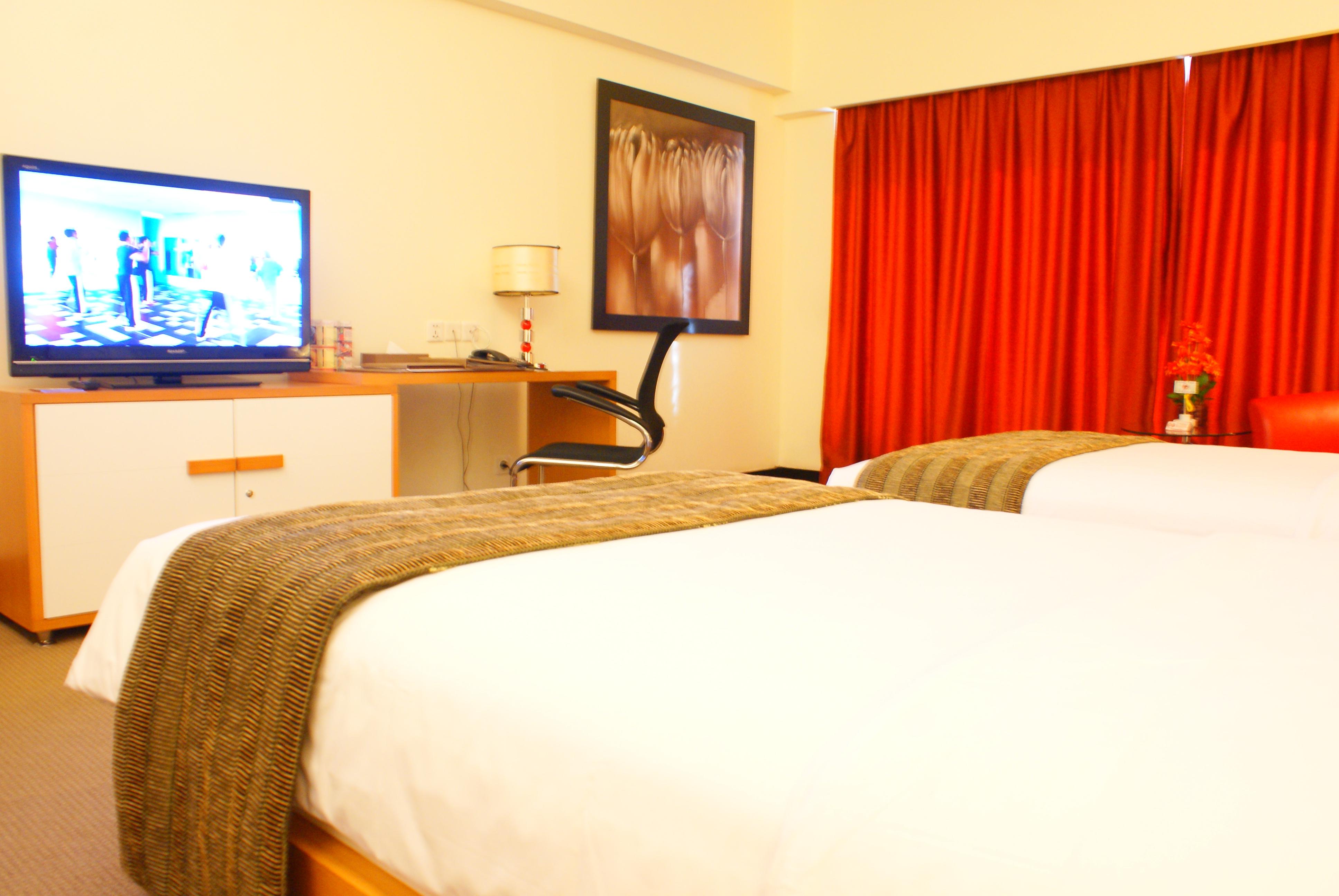 Merlynn Park 5*