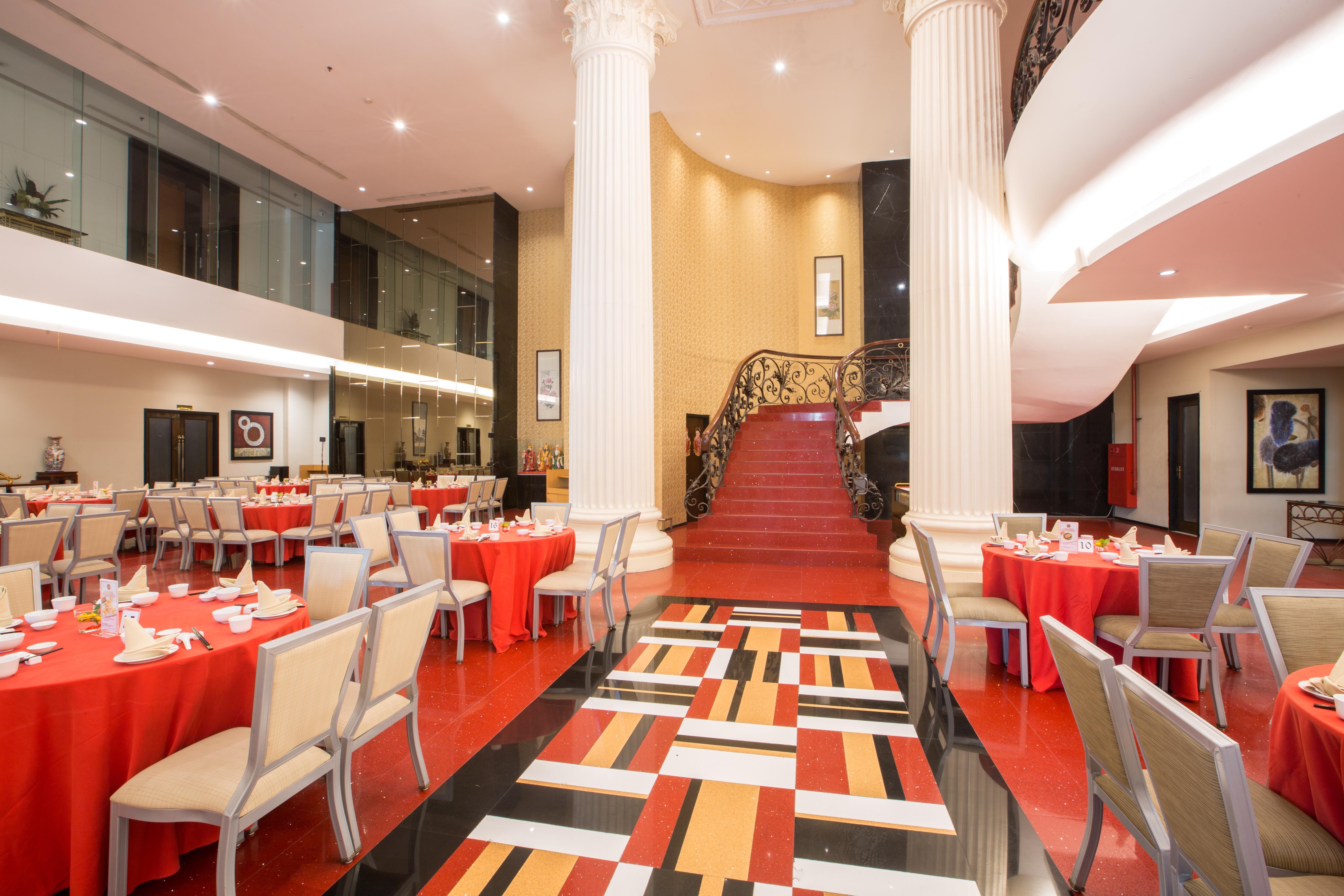 Hotel Merlynn Park 5*