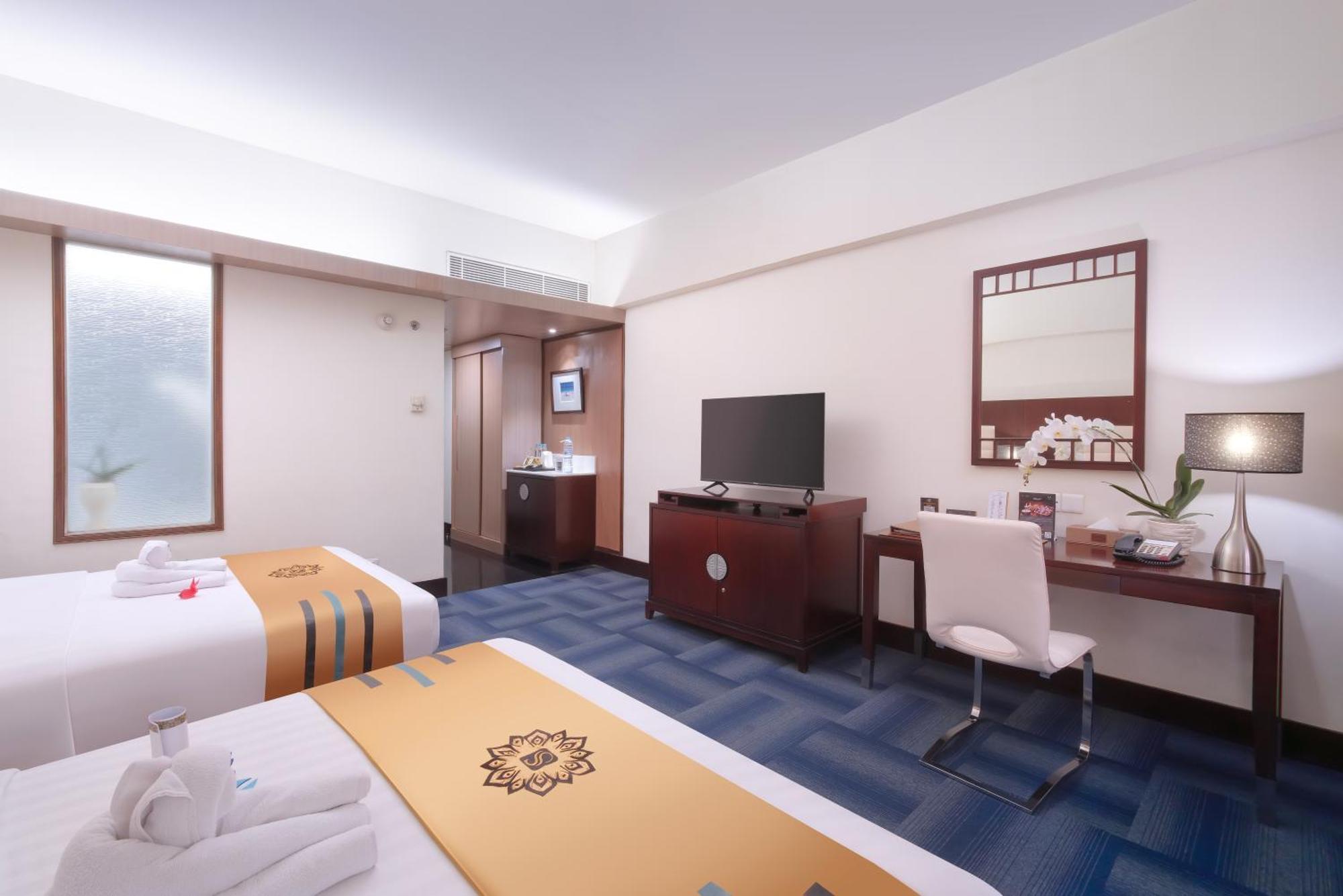 Merlynn Park Hotel Jakarta