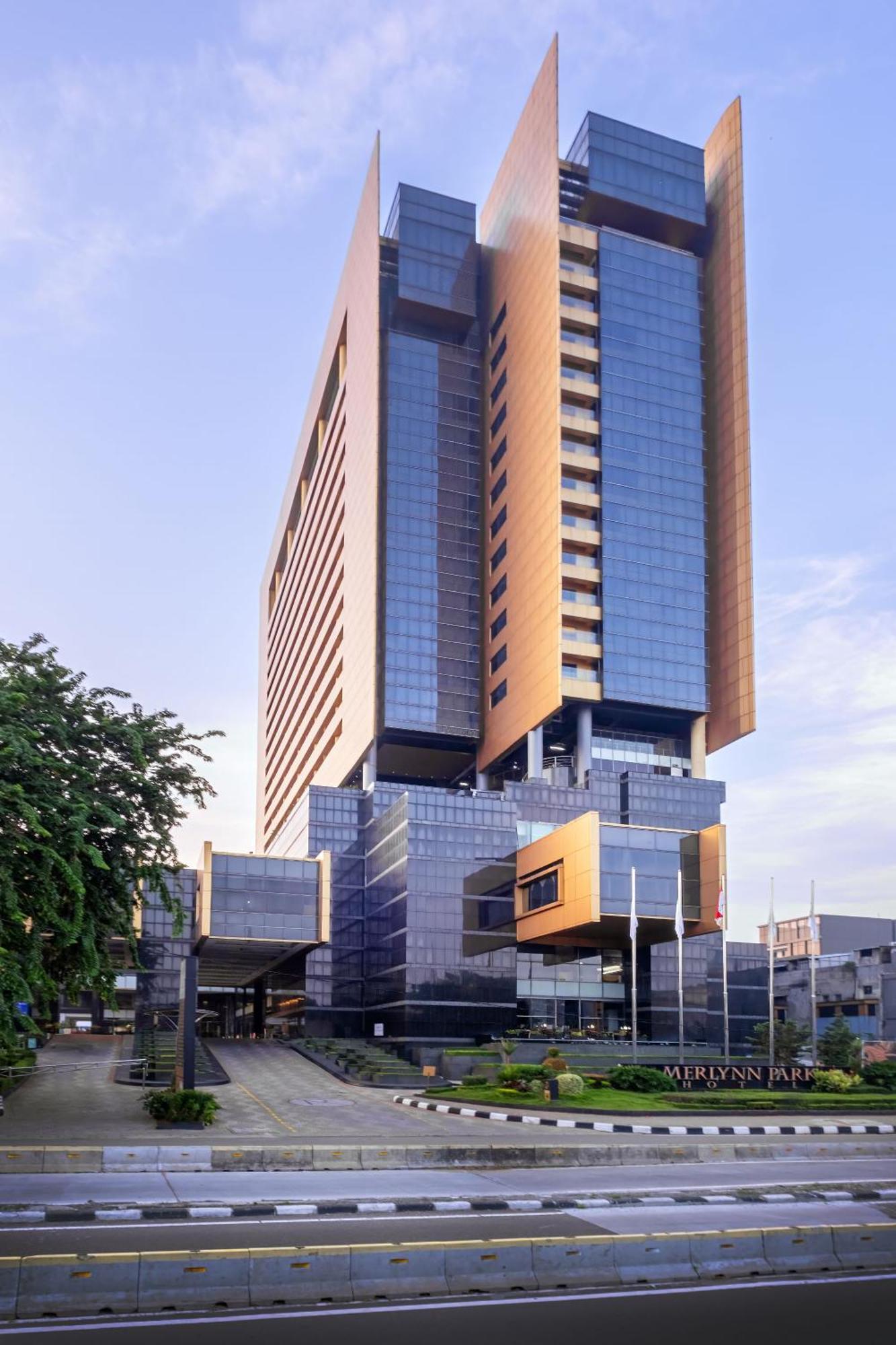 Hotel Merlynn Park 5*