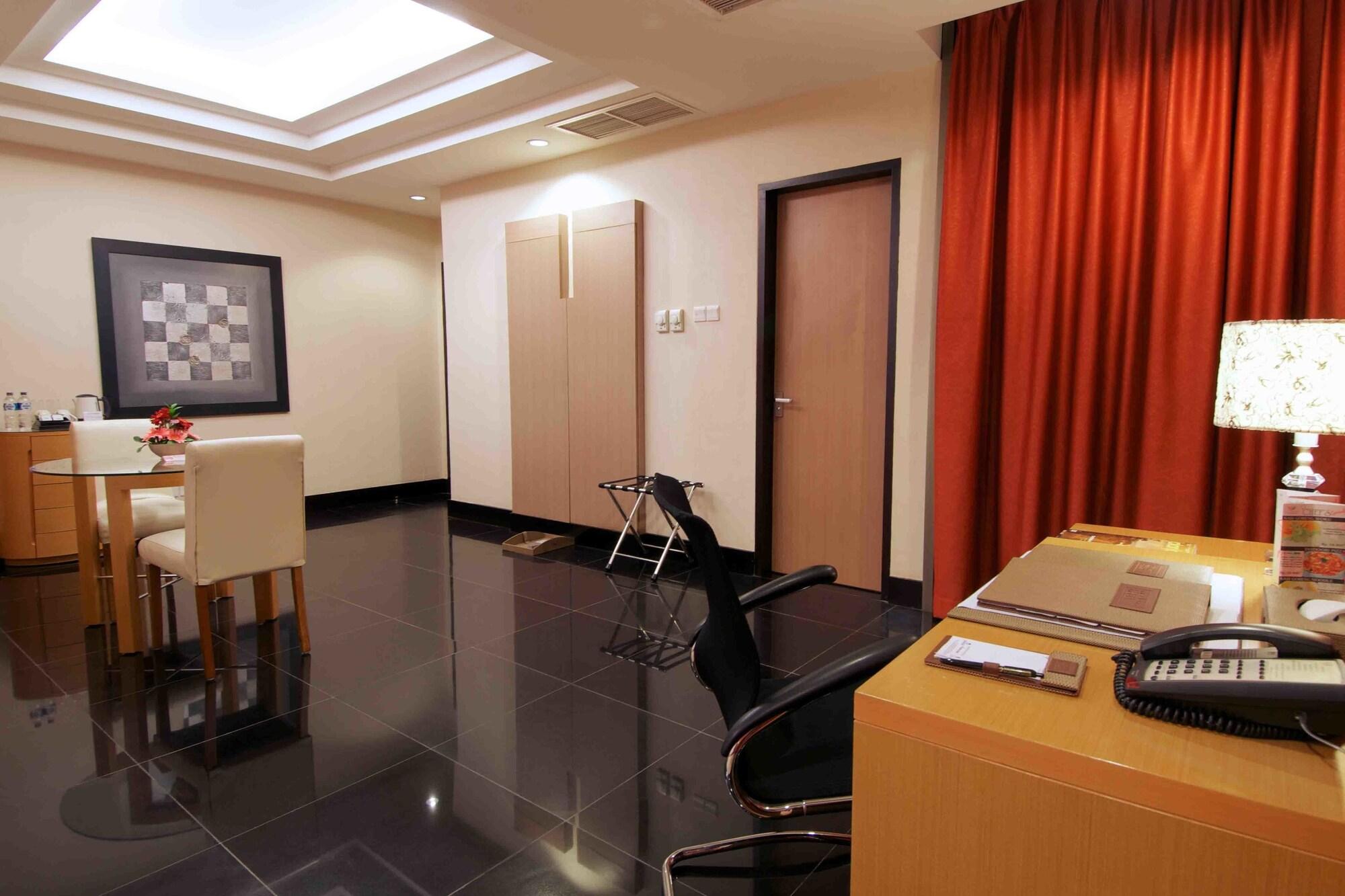 Hotel Merlynn Park