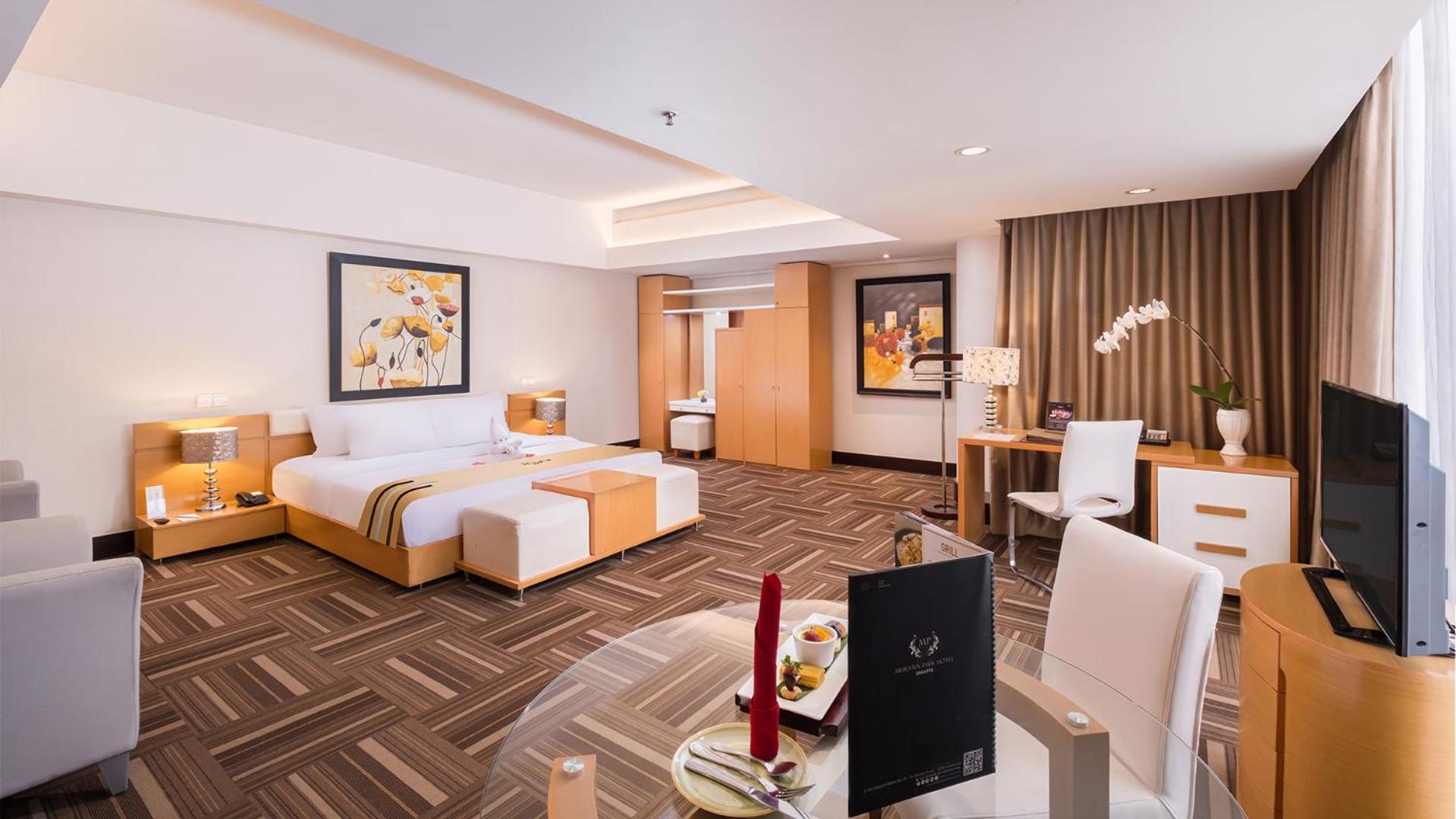 Merlynn Park Hotel